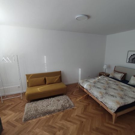 Sky Apartment Prievidza Habitación foto